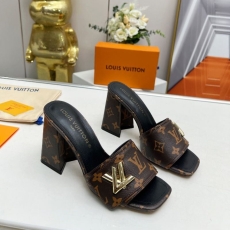 Louis Vuitton Slippers